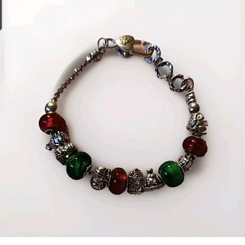 Christmas Beaded Snowman Present Tree Multicolor Glass Bead Bracelet